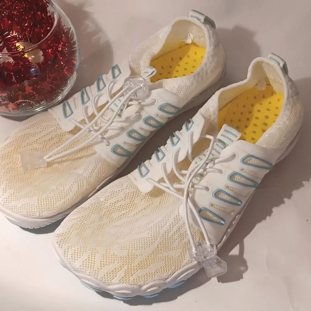 Walking Barefoot Style Sneakers. Athleisure